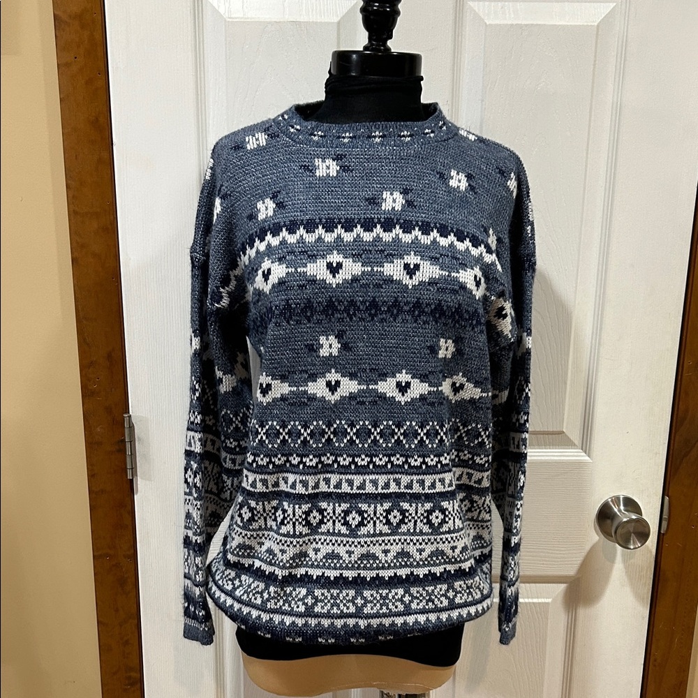 Vintage 80s–90s Sassoon Blue & White Sweater – Hearts & Flowers – Size Small